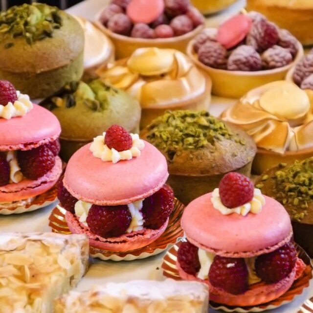 Cakes by Amelia